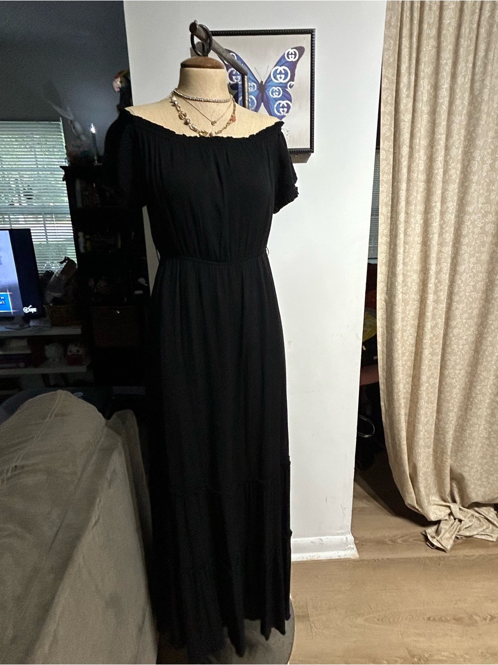 DAVI & DANI Black Maxi Peasant Dress with Short Sleeves - Picture 4 of 7